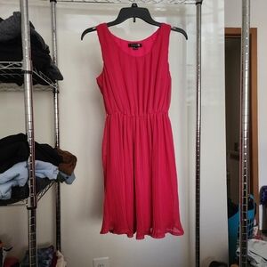 Elegant Pink Sleeveless Dress